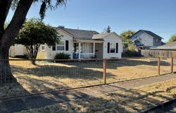 914 4TH Ave, SweetHome, OR 97386