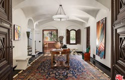 402 S Las Palmas Ave, Los Angeles, CA 90020