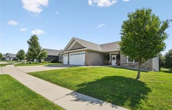 358 Eastview Ave, Marion, IA 52302