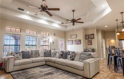 146 Lakeview Trace, Three Rivers, TX 78071