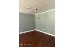 865 Fairfax Circle, Jackson, MS 39211