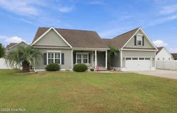 203 Coldwater Drive, Swansboro, NC 28584