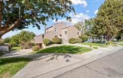 495 NW 9TH St, Hermiston, OR 97838