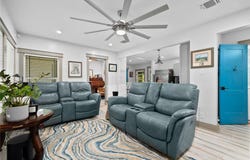 202 S 7th Street, Rockport, TX 78382