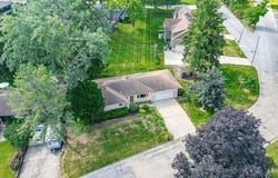 508 Oak Dr, Dundee, IL 60118