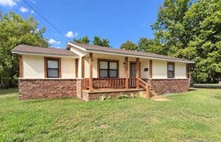 809 E Boone, Tahlequah, OK 74464