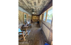 189 Oakland Ave, Lenoir City, TN 37771
