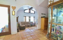 1166 N Harvard Avenue, Lindsay, CA 93247