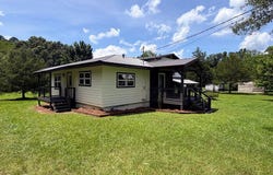 4160 McLain Street N, Hokes Bluff, AL 35903