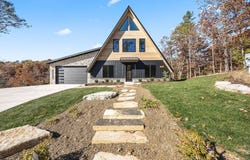17837 Ventris Cove Circle, Rogers, AR 72756