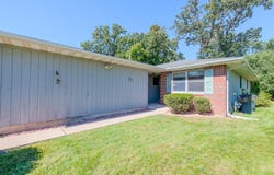 2516 Red Oak Trail, Crest Hill, IL 60403