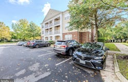 22691 BLUE ELDER Terrace, BRAMBLETON, VA 20148