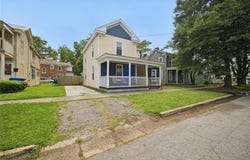 211 Central Avenue, Suffolk, VA 23434