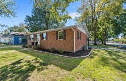 330 Gray Avenue, Chaffee, MO 63740