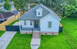 316 LIVINGSTON Avenue, Arabi, LA 70032
