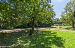 138 Crescent Rd, Norris, TN 37828