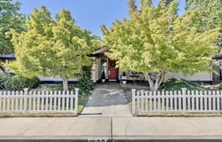 1920 E Paradise Avenue, Visalia, CA 93292