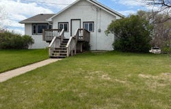 405 W Railroad St, Mullen, NE 69152