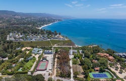 6734 Zumirez Dr, Malibu, CA 90265