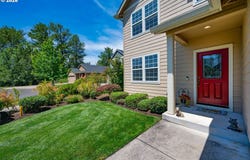 987 PENNINGTON Ct, Eugene, OR 97404