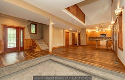 51 Sonja Dr, Doniphan, NE 68832