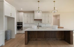 2016 N Silver Charm Avenue, Springfield, MO 65802