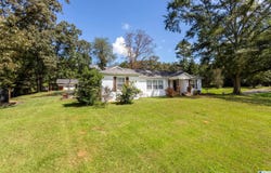 35 HILLCREST ROAD, HEFLIN, AL 36264