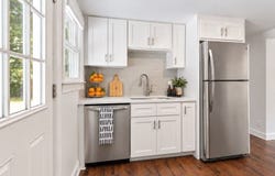 10 Suffolk Rd, Sharon, MA 02067