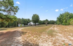 10520 N Highway 77, Lexington, TX 78947