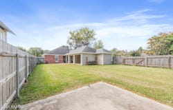 104 Riesling Circle, Broussard, LA 70518