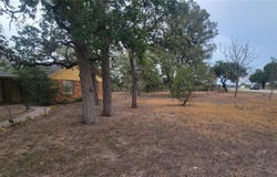 123 River Oaks Dr, Cedar Creek, TX 78612