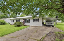2033 Forest Drive, Carthage, MO 64836