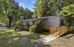 5538 Private Road 1260, West Plains, MO 65775