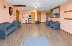 1609 E Washington St, Washington, IA 52353