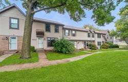 8612 Alpine Drive, Urbandale, IA 50322