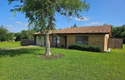 101 Brown St, Elgin, TX 78621