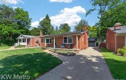 210 W Lawrence Avenue, Royal Oak, MI 48073