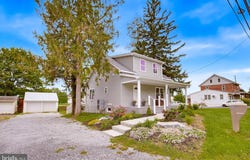 3308 LINCOLN Highway E, PARADISE, PA 17562