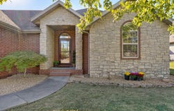 6101 N 19th Avenue, Ozark, MO 65721