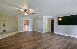 412 S Old Wire Road, Washburn, MO 65772