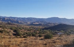 Rolandee Street, Acton, CA 93510