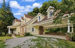 5084 Middle Fork Rd, Salyersville, KY 41465