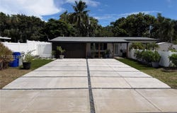 310 NE 12th Ave, Pompano Beach, FL 33060