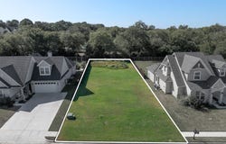 208 Village Way, Argyle, TX 76226