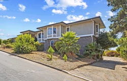 840 Ridge Dr, Concord, CA 94518