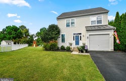 202 SENATORS Way, BERLIN, MD 21811