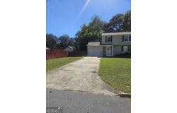 6642 Doublegate Lane, Rex, GA 30273