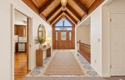 685 E CHELSEA Dr S, Bountiful, UT 84010