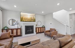 6463 SE 21ST St, Gresham, OR 97080