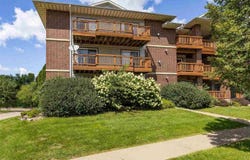 536 Westside Dr, IowaCity, IA 52246